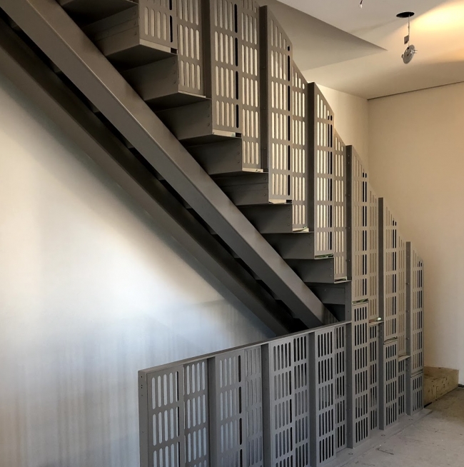 4 Advantages of a Metal Staircase