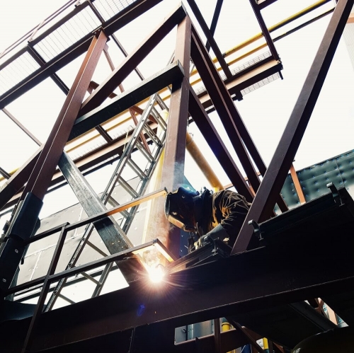 Welding or Bolting: Which Steel Structure Connection is Right for Your Project?